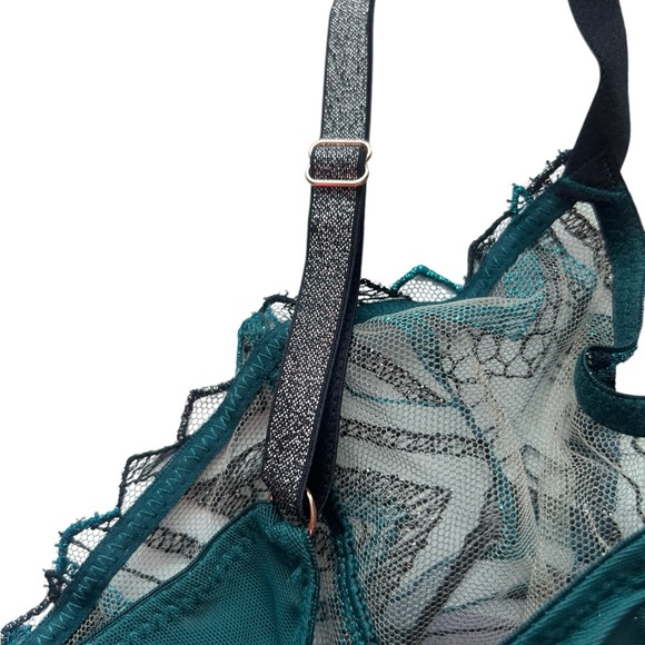 Savage X Fenty Shining Star Embroidered Unlined Demi Bra – Size 34D – NWT - Picture 12 of 12